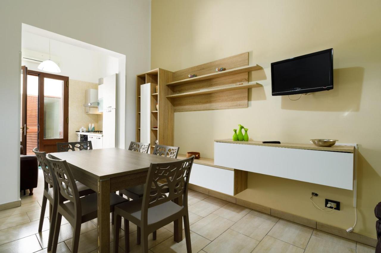 Vacation Rental "Nonna Cecilia" Lecce Bagian luar foto